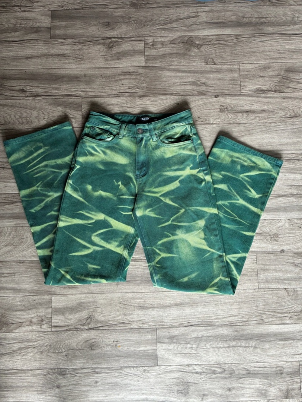 Jaded London Green Abstract
Swirl Jeans Y2K Streetwear
Boyfriend Fit. Size W24. - Picture 14 of 16